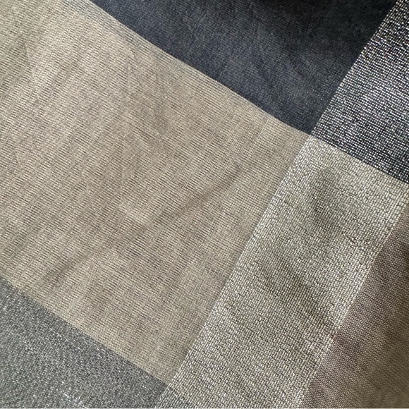 Luxury Grey/tan Scarf with Metallic Threads - Picture 11 of 15